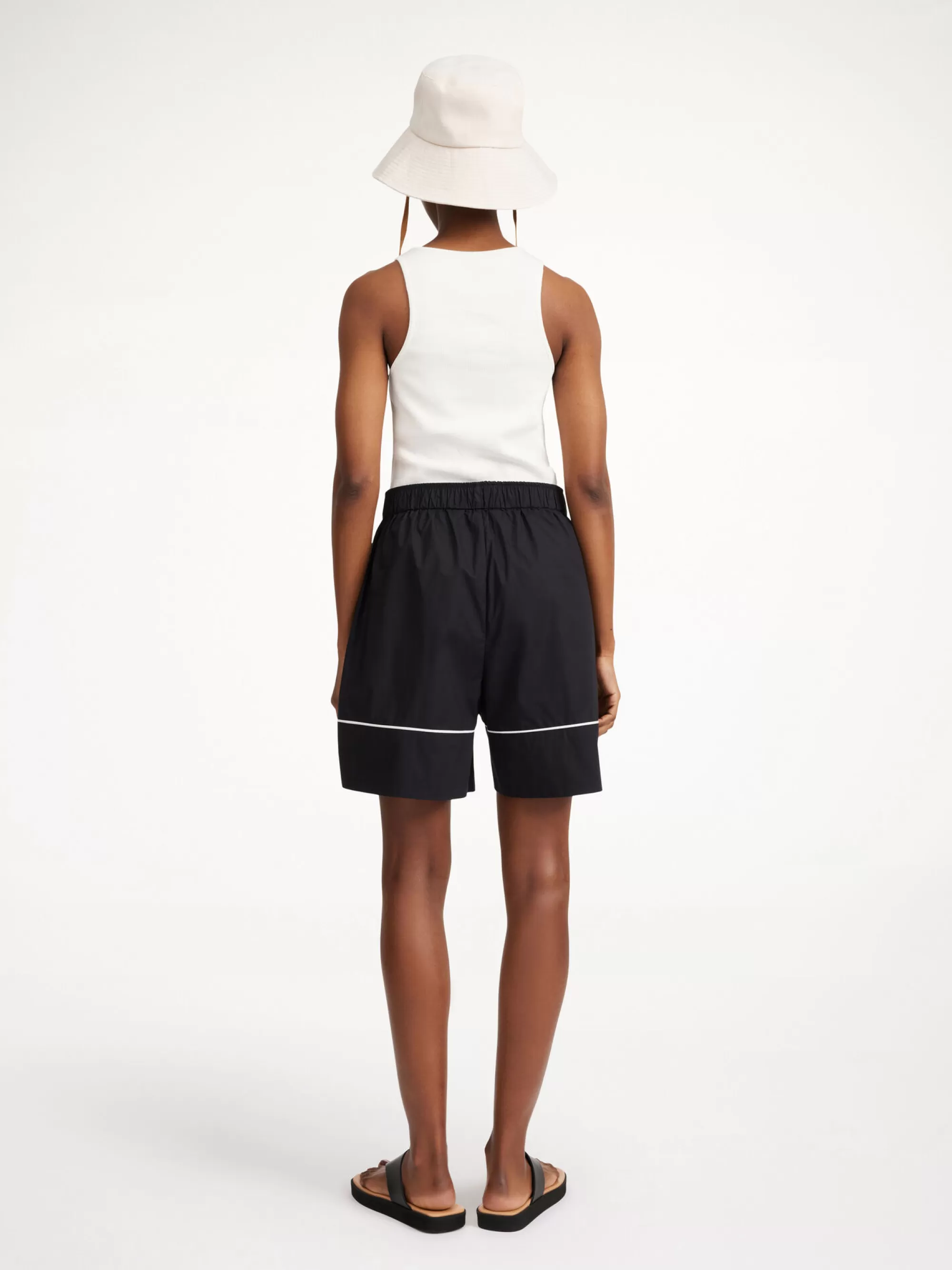 New By Malene Birger Siara Shorts Black